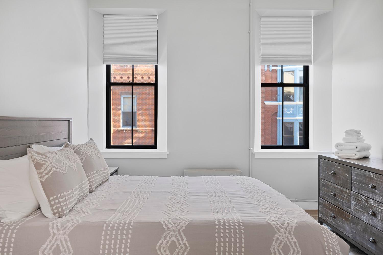 Modern Remodeled Loft In Portlands Iconic Old Port Apartment Екстериор снимка